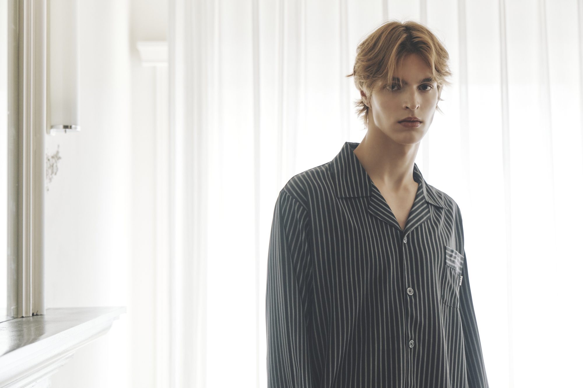 12_black_stripe_man - 복사본.jpg